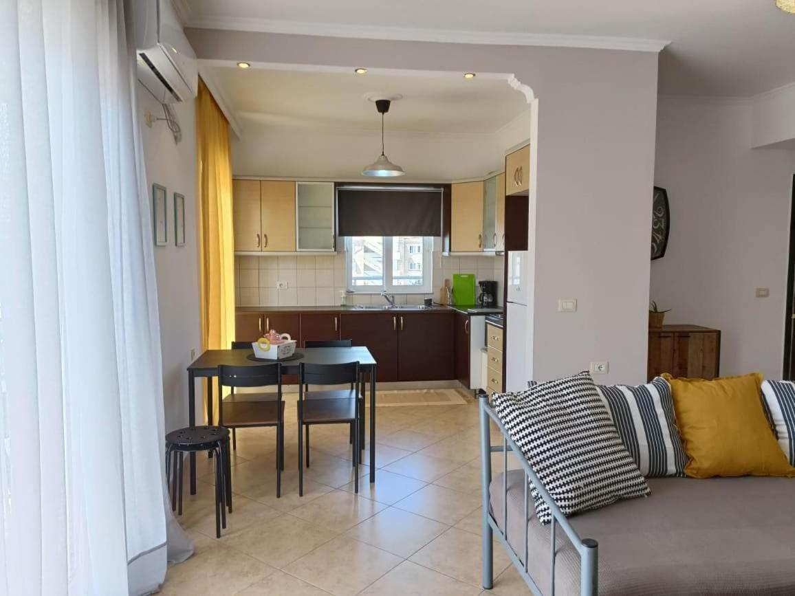 Aloe Vera Apartments Саранде Екстериор снимка